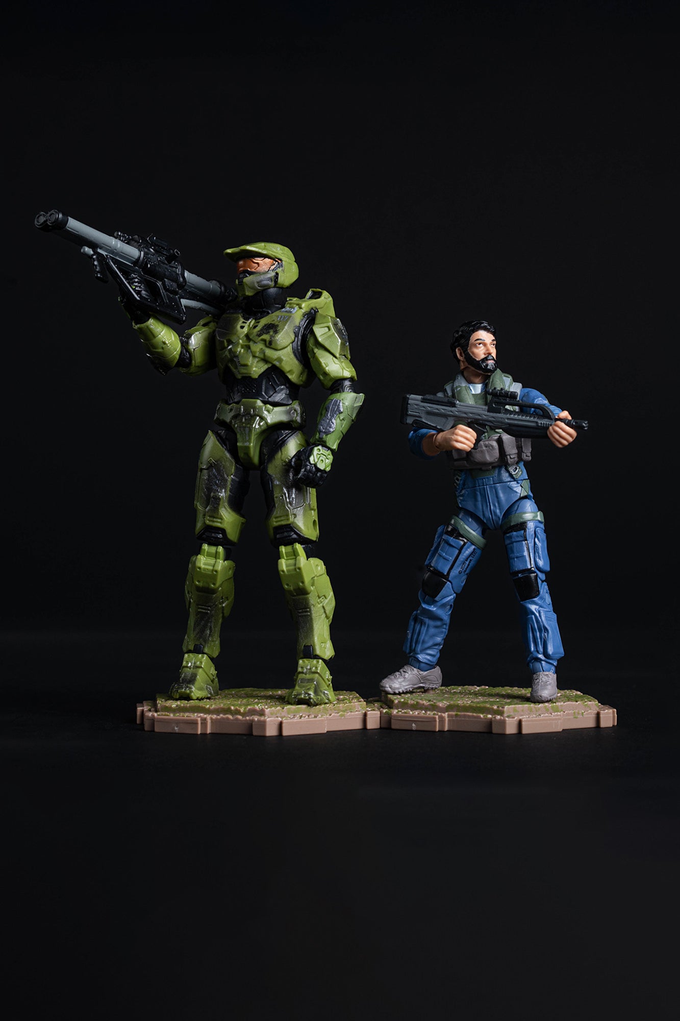 Halo Infinite The Pilot and Master Chief Action Figure 2-Pack