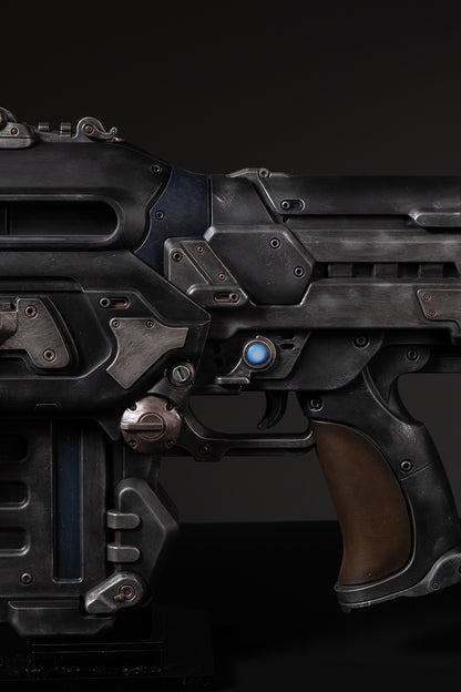 Gears of War Prototype Lancer Replica