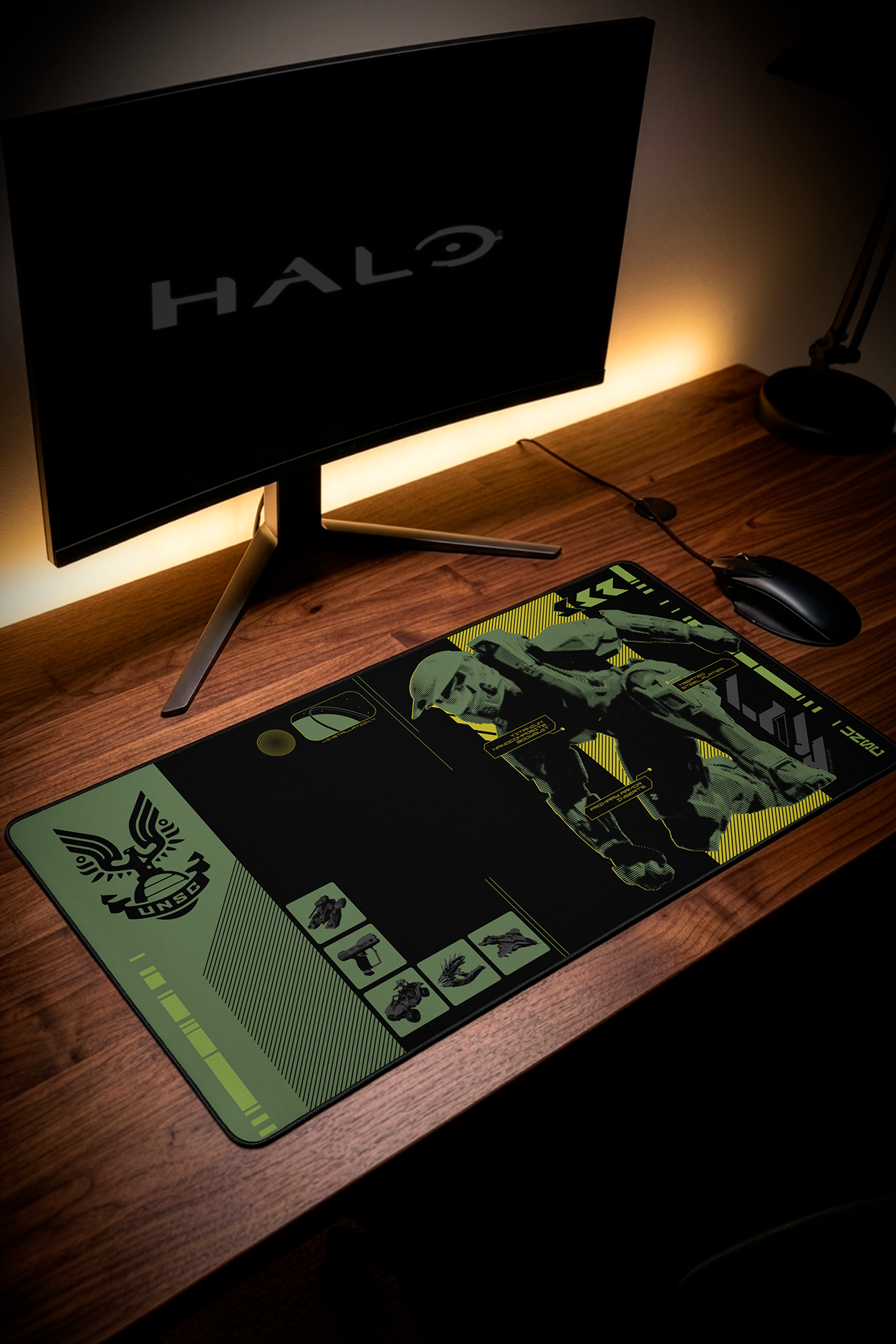 Halo Fully Armed Oversized Mouse Pad